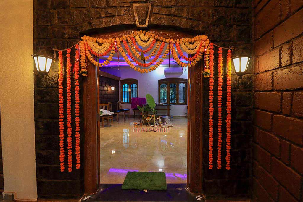 Vihang resort hotel entrance